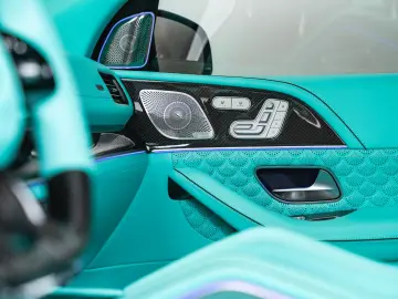 MERCEDES-BENZ GLS 63 BRABUS 800  FULL CARBON TIFFANY