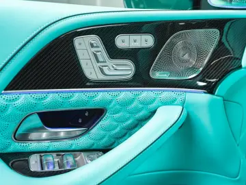 MERCEDES-BENZ GLS 63 BRABUS 800  FULL CARBON TIFFANY