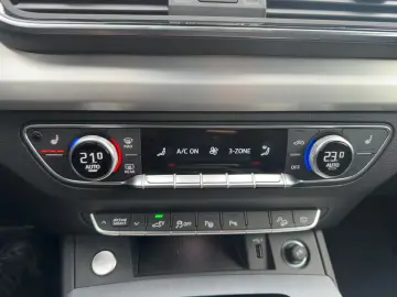 AUDI Q5 50 TFSIe qu. S line AHK ACC Navi Matrix Sound