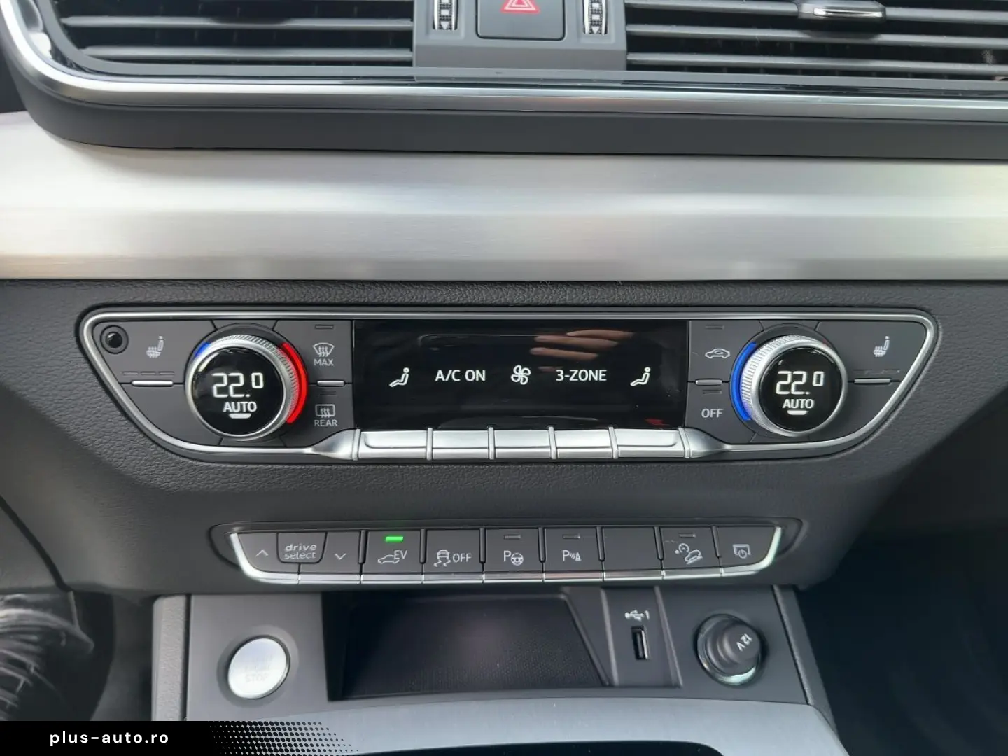 AUDI Q5 50 TFSIe quattro S line ACC AHK Navi Matrix