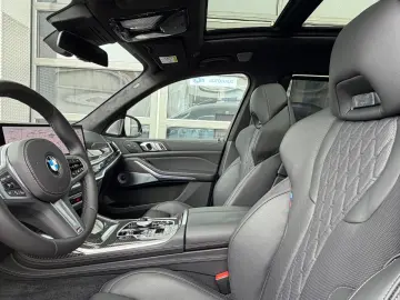 BMW X7 40i xDrive M SPORT