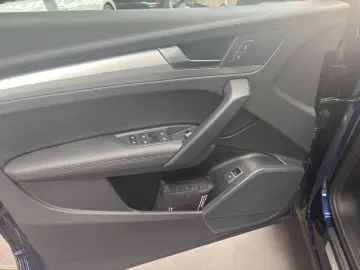 AUDI Q5 advanced 40 TFSI quattro  Verkehrszeichenerke