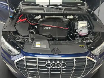 AUDI Q5 advanced 40 TFSI quattro  Verkehrszeichenerke