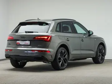 AUDI Q5 S line black 40 TDI qu. Matrix  Kamera  Navi