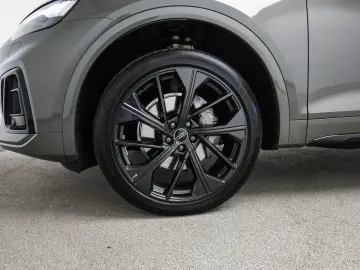 AUDI Q5 S line black 40 TDI qu. Matrix  Kamera  Navi