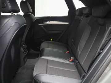 AUDI Q5 S line black 40 TDI qu. Matrix  Kamera  Navi