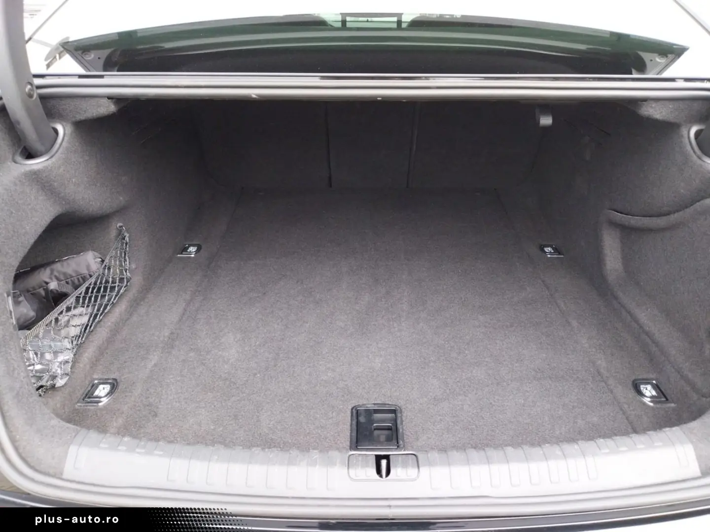 AUDI A6 Lim. s line AHK NAVI MATRIX RFK 20LM 5J GAR