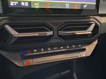 DACIA DUSTER 1.6 HEV 140 Journey