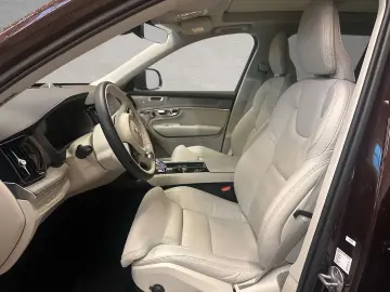 VOLVO XC90 T8 AWD Plus Bright 7-Sitzer AHK ACC BLIS SD