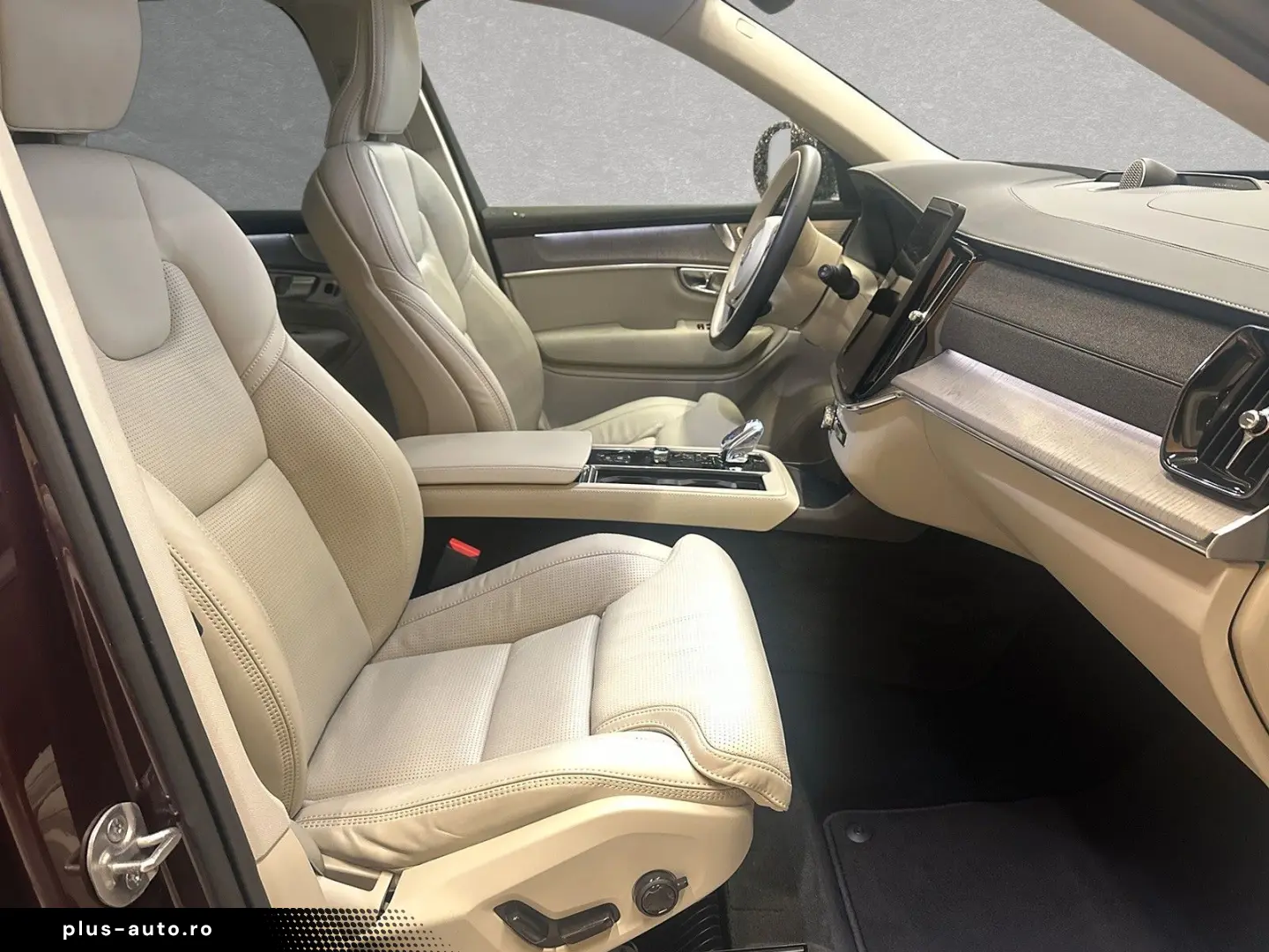 VOLVO XC90 T8 AWD Plus Bright 7-Sitzer AHK ACC BLIS SD