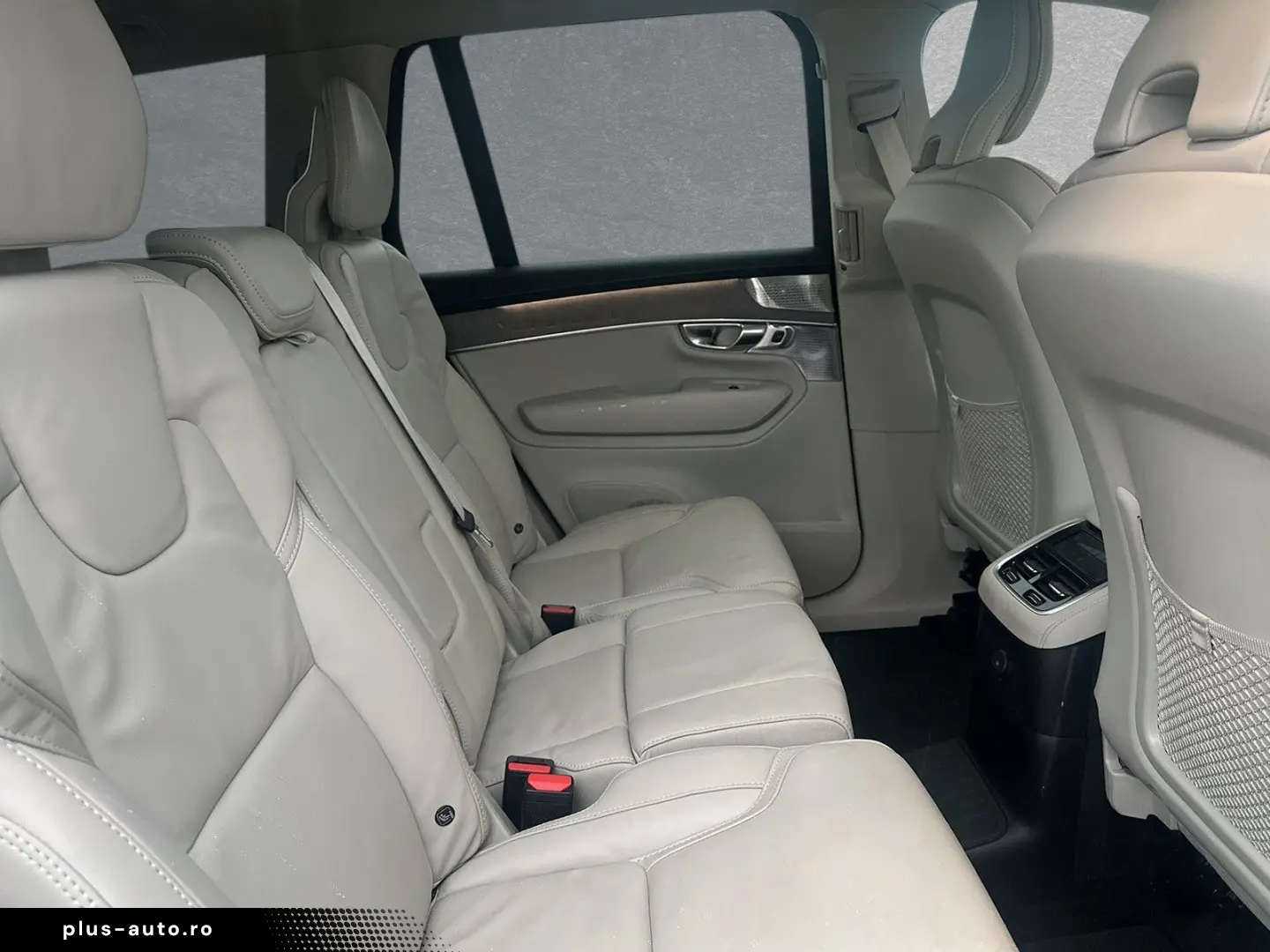 VOLVO XC90 T8 AWD Plus Bright 7-Sitzer AHK ACC BLIS SD