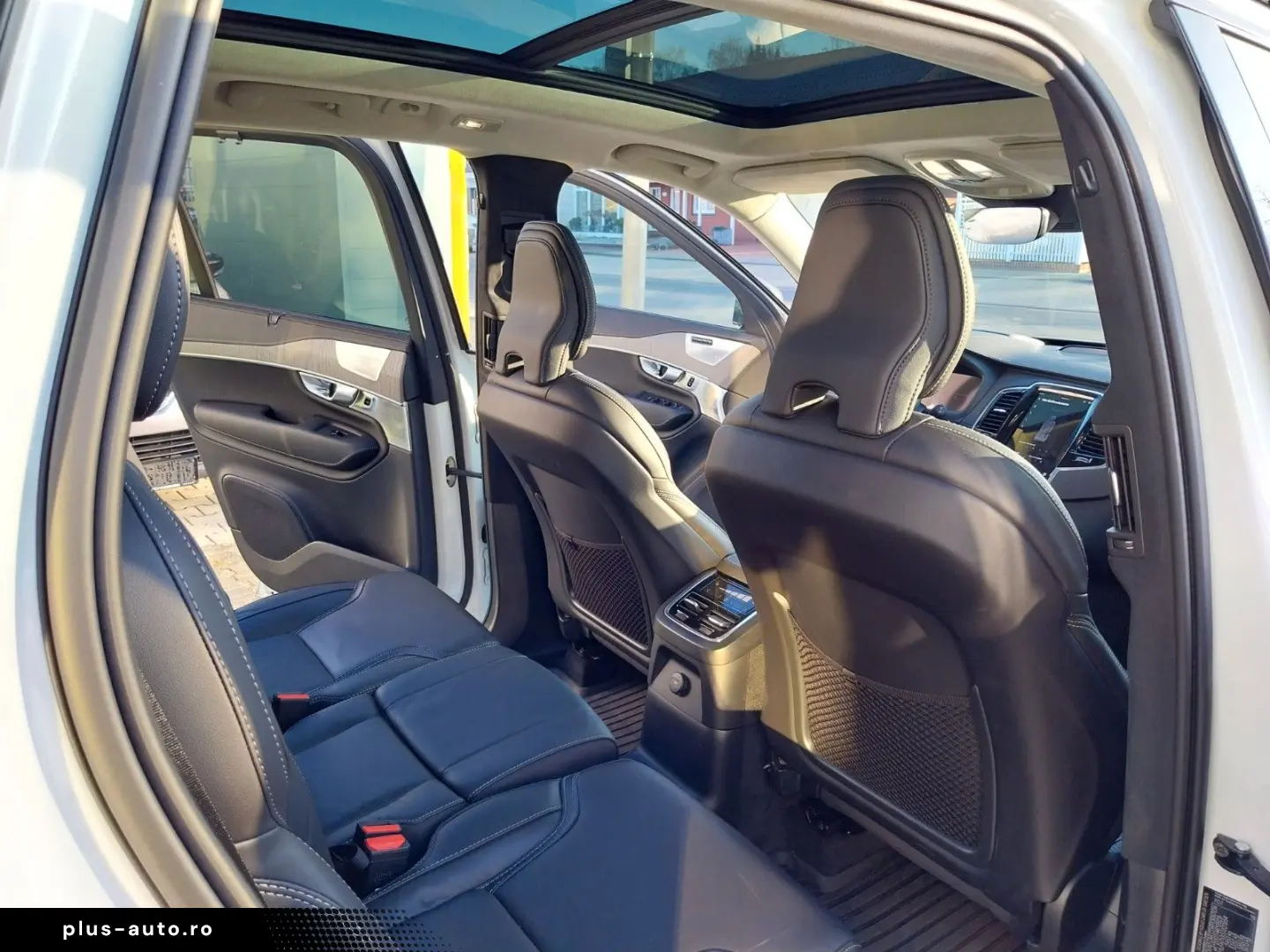 VOLVO XC90 T8 Ultra Dark Recharge AWD  B&W Massage