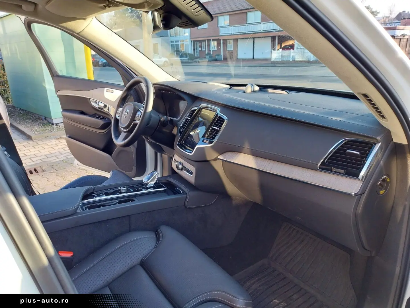 VOLVO XC90 T8 Ultra Dark Recharge AWD  B&W Massage