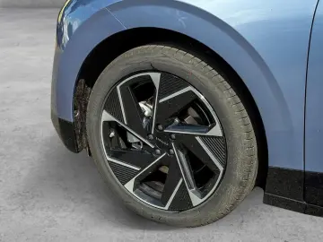 LYNC AND CO 02 200 kW More