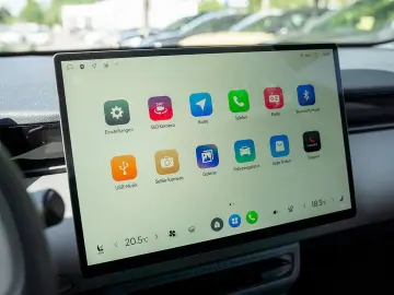 LYNC AND CO 02 200 kW More