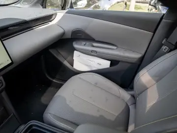 LYNC AND CO 02 200 kW More