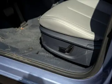 LYNC AND CO 02 200 kW More