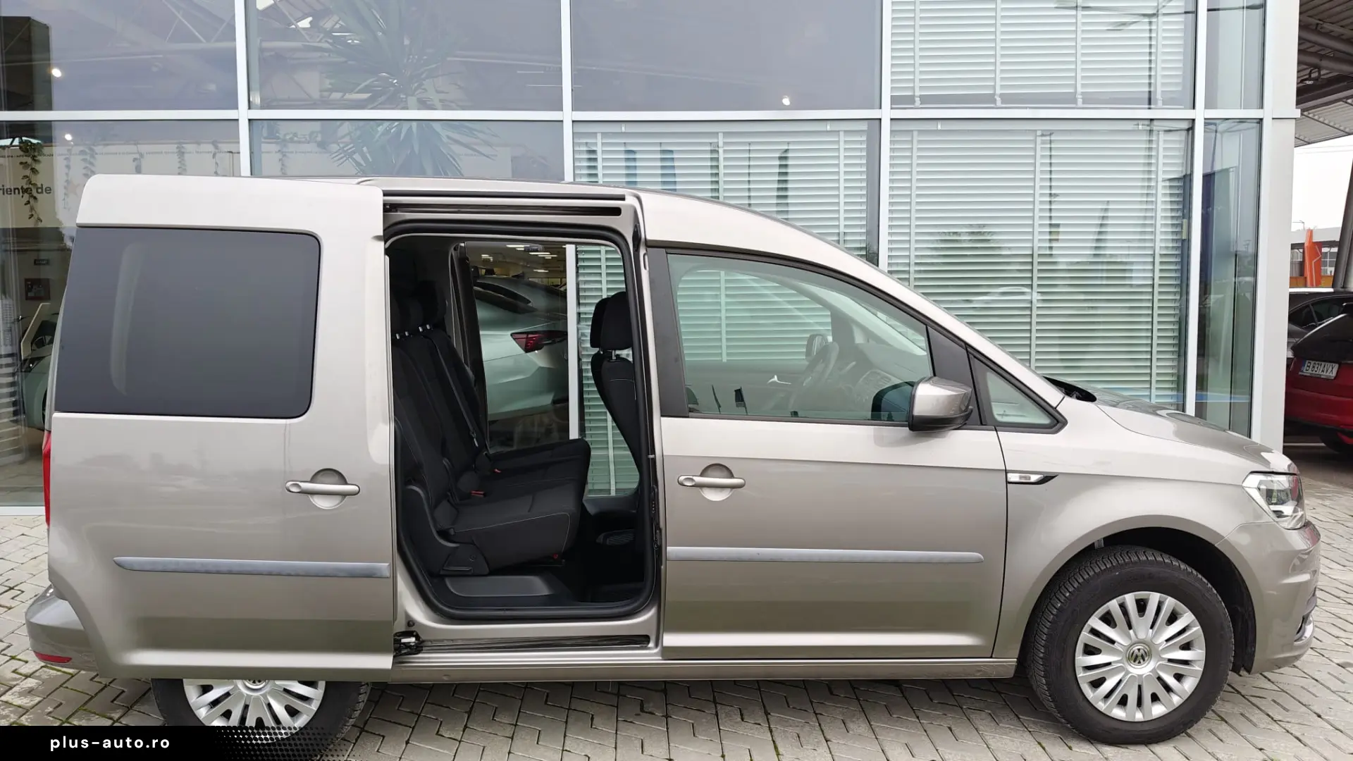 Volkswagen Caddy 2.0 TDI BMT 75KW 102CP (5 locuri) Life