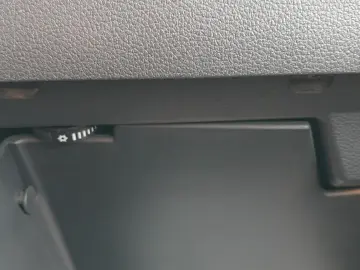 Volkswagen Caddy 2.0 TDI BMT 75KW 102CP (5 locuri) Life