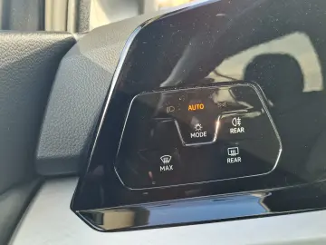 VW Golf VARIANT LIFE 2.0TDI 150CP DSG7