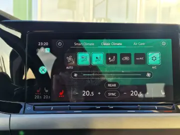 VW Golf VARIANT LIFE 2.0TDI 150CP DSG7