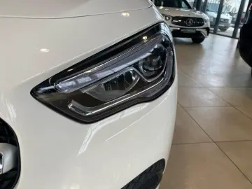 MERCEDES-BENZ GLA 250 e AHK LED SPUR KAM CARPLAY TOT&hellip;