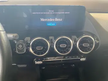 MERCEDES-BENZ GLA 250 e AHK LED SPUR KAM CARPLAY TOT&hellip;