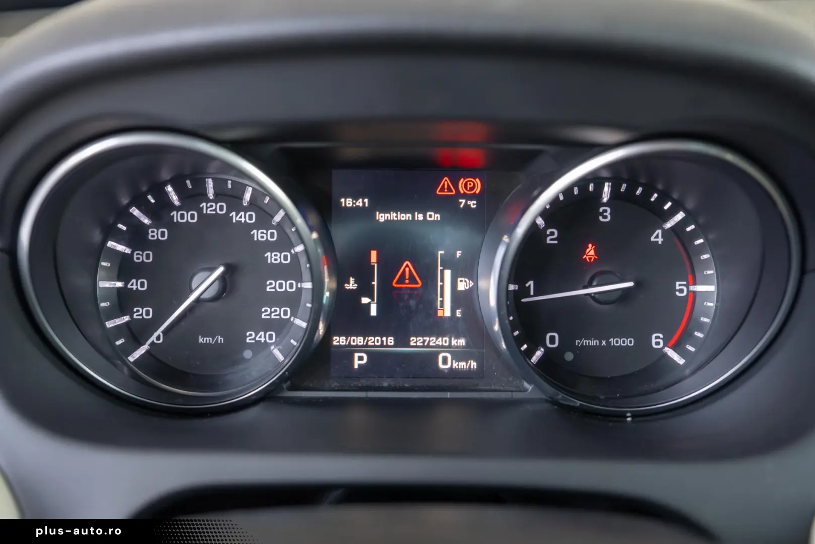 Land Rover Discovery L550 Discovery Sport 2.0