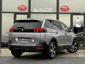 Peugeot 5008 Gen-Ii-2016