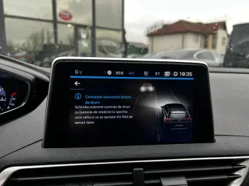 Peugeot 5008 Gen-Ii-2016