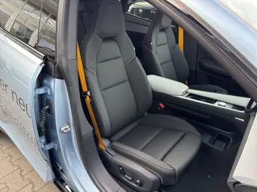 POLESTAR 4 Long Range Dual 100kWh Performance Pilot Plus