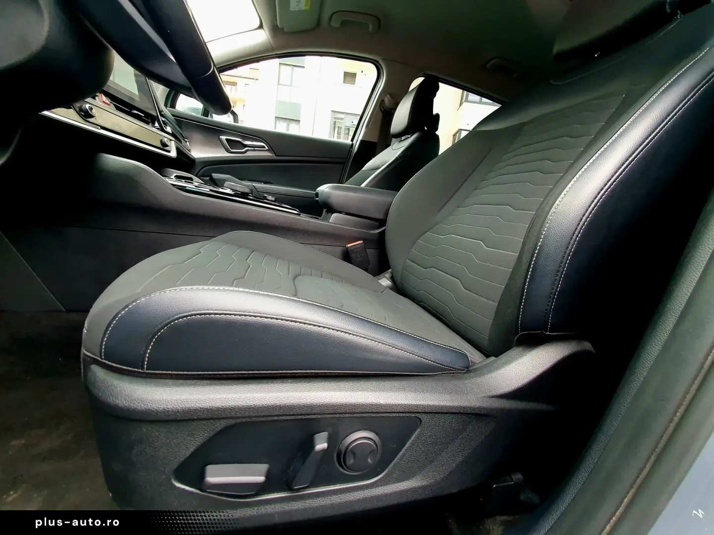 Kia Sportage 1.6 T-GDI HEV 6AT 4x2 Style