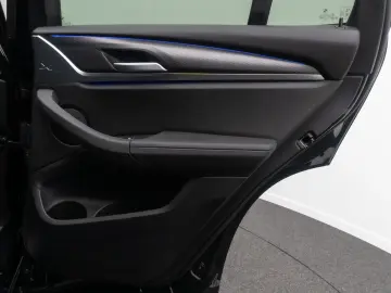 BMW X3 xD30i M Sport AHK Kamera DAB HUD Panorama 20