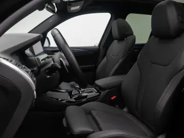 BMW X3 xD30i M Sport AHK Kamera DAB HUD Panorama 20