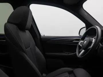 BMW X3 xD30i M Sport AHK Kamera DAB HUD Panorama 20