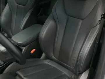 BMW X3 xDrive 20 i  PANO LEDER LASER