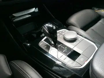 BMW X3 xDrive 20 i  PANO LEDER LASER