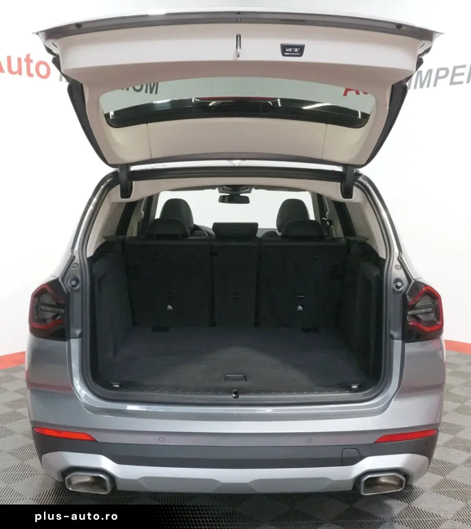 BMW X3 xDrive 20 i  PANO LEDER LASER