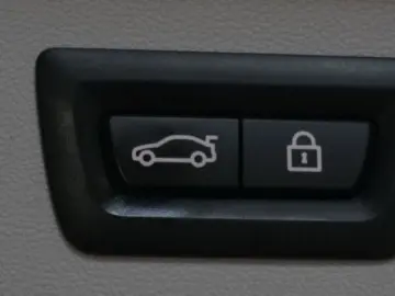 BMW X3 xDrive 20 i  PANO LEDER LASER