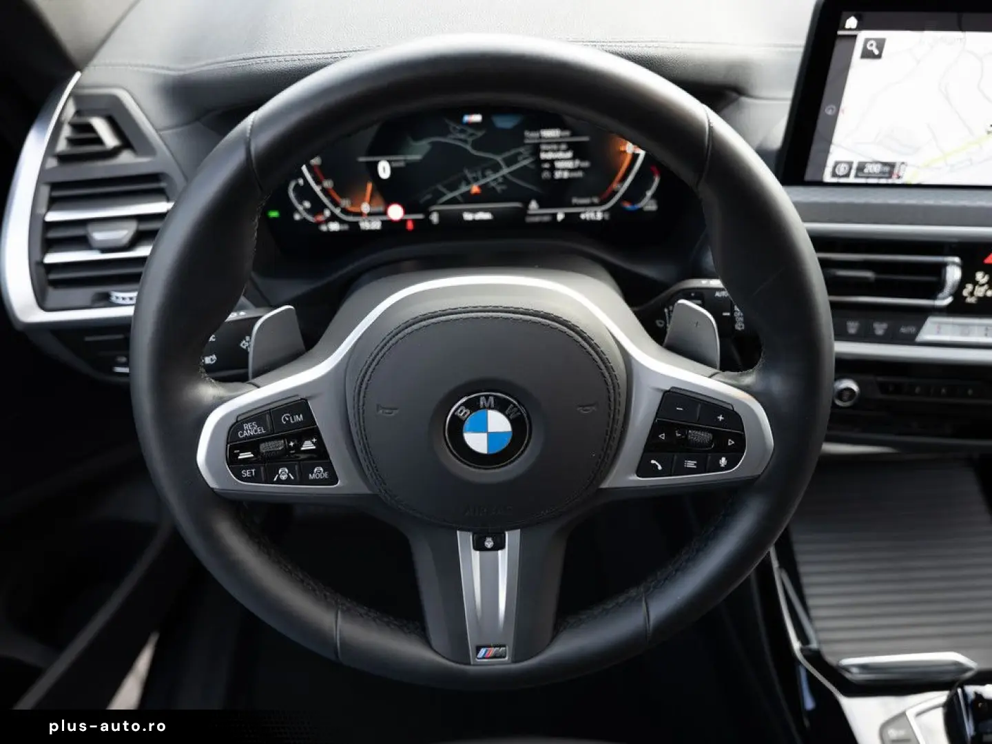 BMW X3 xDrive 30i M-Sport FACEL. PANO AHK HUD 360