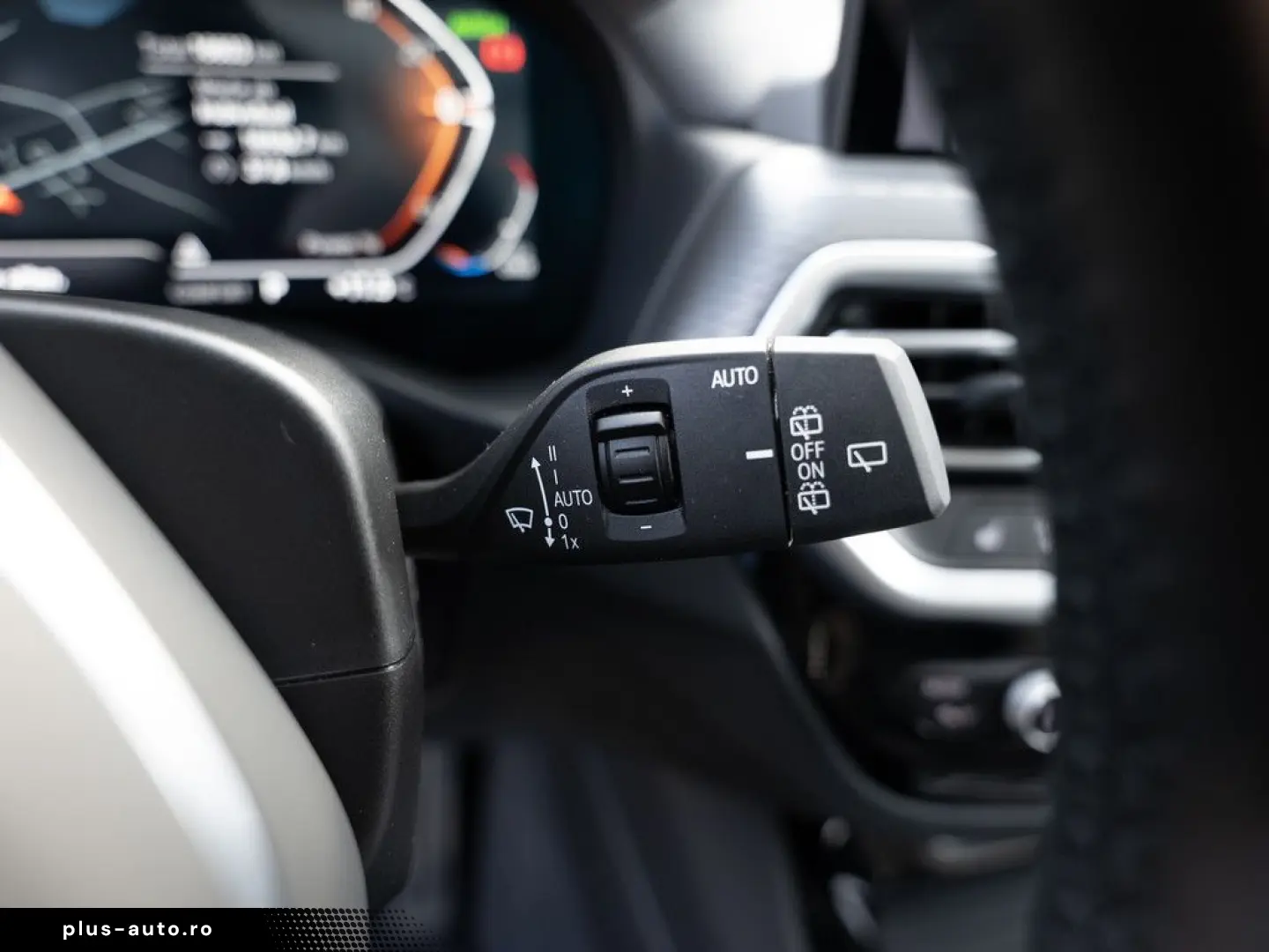 BMW X3 xDrive 30i M-Sport FACEL. PANO AHK HUD 360