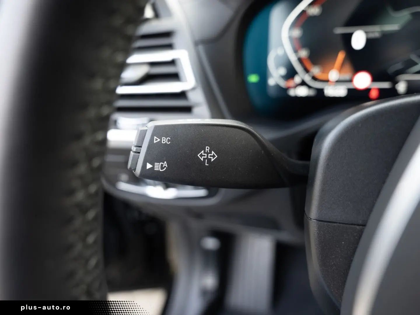 BMW X3 xDrive 30i M-Sport FACEL. PANO AHK HUD 360