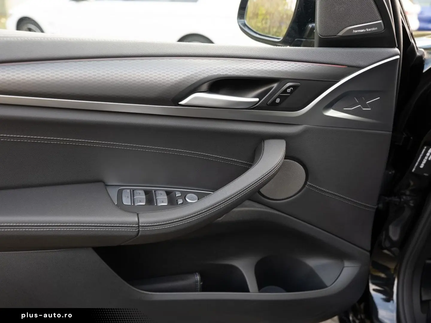 BMW X3 xDrive 30i M-Sport FACEL. PANO AHK HUD 360