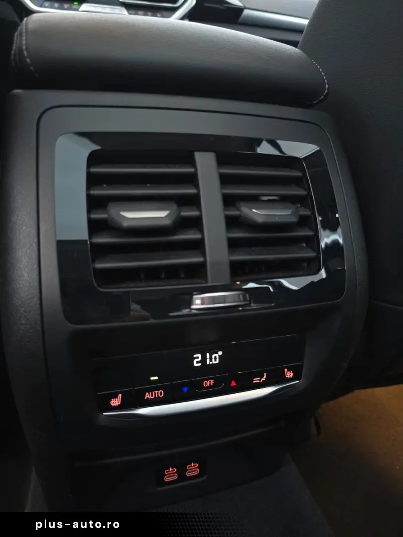 BMW X3 XDRIVE LASER HUD 61TKM PANORAMA KAMERA SHZ