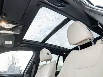 BMW X3 xDrive30i M Sport HUD PANO ACC AHK RFK LM