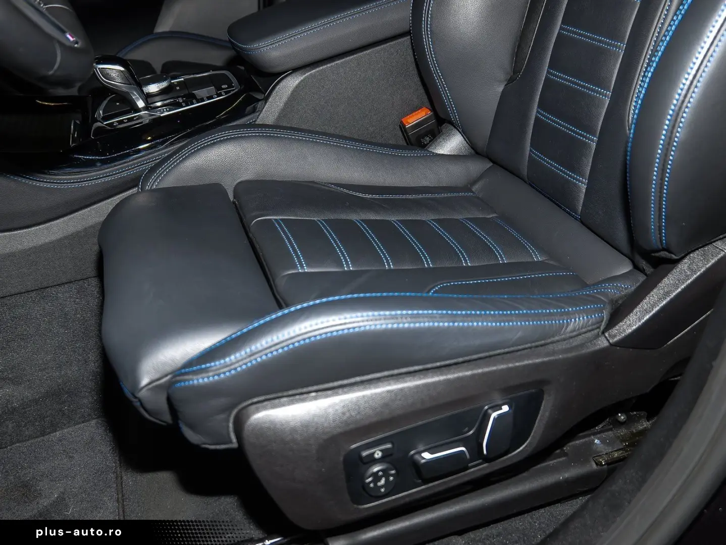 BMW X4 xDrive20i M Sport HUD PANO ACC RFK NAVI LED