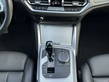 BMW M440i xDrive NAV LASER HEAD-UP GLASDACH 360  ACC