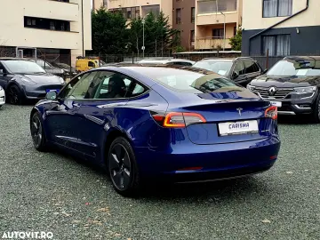 Tesla Model 3 Langstreckenbatterie Allradantrieb Dual Motor
