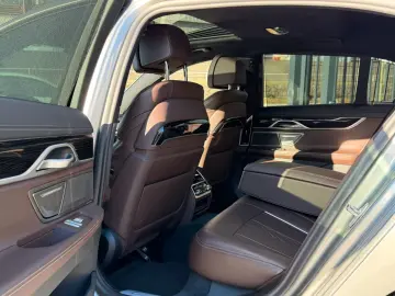 BMW 745 e Aut. 1 Hand - LED -M Sportpaket