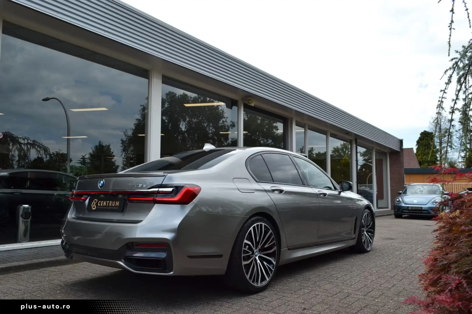 BMW 745 e   M-Sport   Massage   Aktiv.Lenk